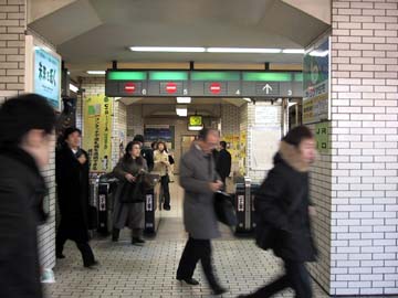 JR飯田橋駅改札口の写真